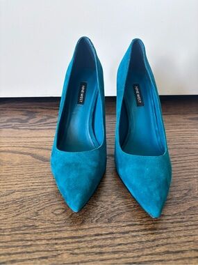 Nine West Teal Suede Pointed Toe Pumps - 8.5